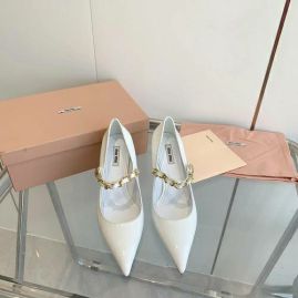 Picture of Miu Miu Shoes Women _SKUfw128456537fw